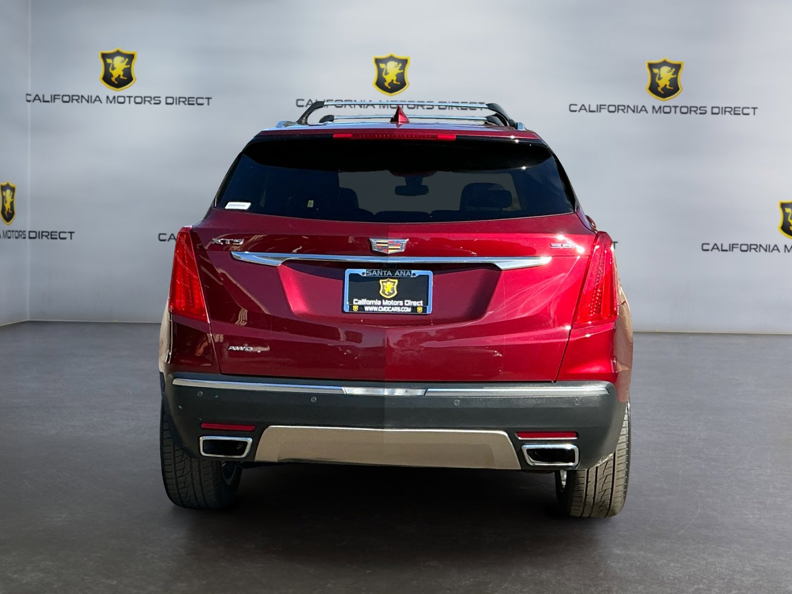 Used 2017 Cadillac XT5 Platinum w/ Driver Assist Package image 6