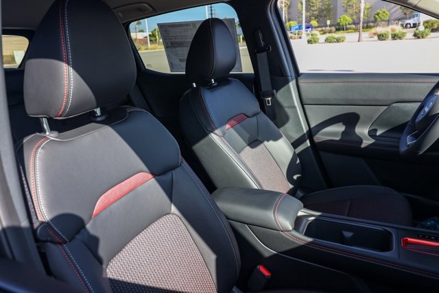 New 2025 Nissan Kicks SR image 21