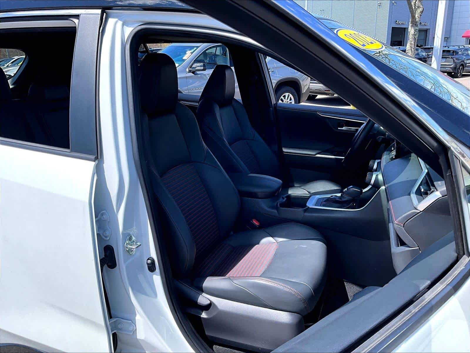 Used 2023 Toyota RAV4 XSE w/ Weather Package AWD/4WD image 11