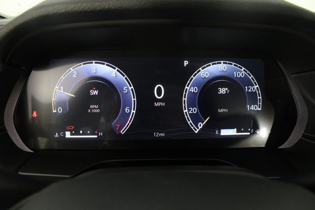 New 2025 Jeep Grand Cherokee L Altitude image 12