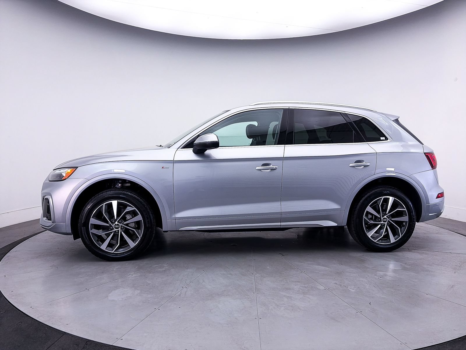 Used 2024 Audi Q5 2.0T Premium Plus AWD/4WD image 41