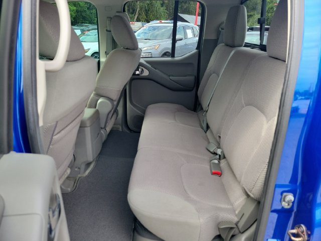 Used 2014 Nissan Frontier SV w/ SV Value Truck Package RWD image 12