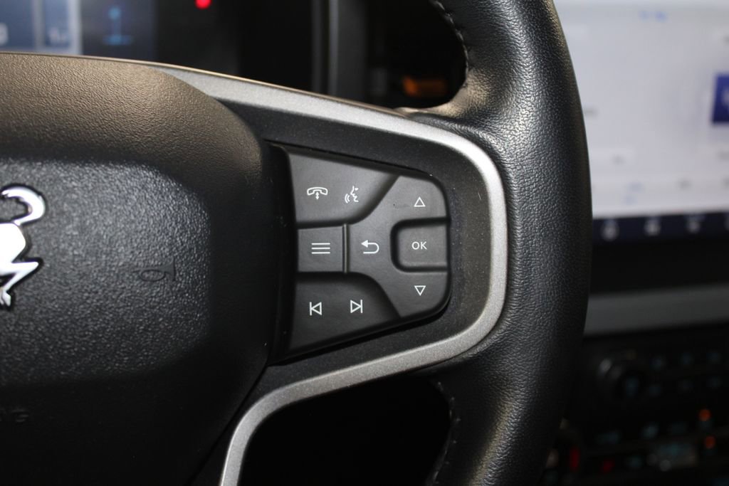 Used 2023 Ford Bronco Badlands image 37