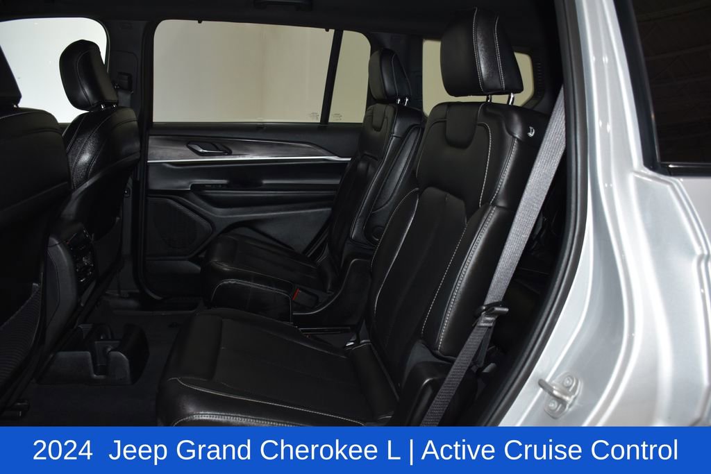 Used 2024 Jeep Grand Cherokee L Limited w/ Luxury Tech Group II image 29