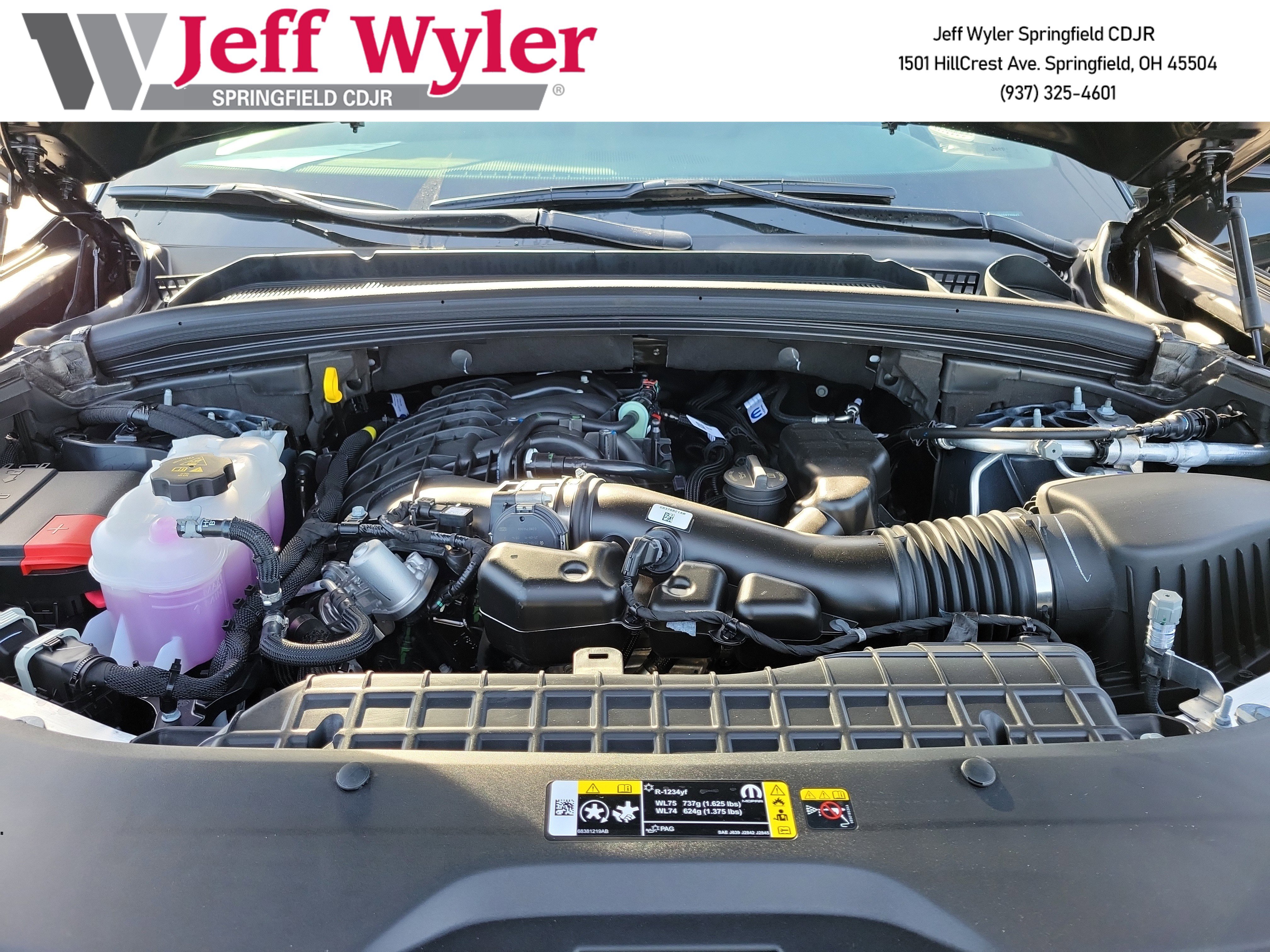 New 2025 Jeep Grand Cherokee L Altitude image 17