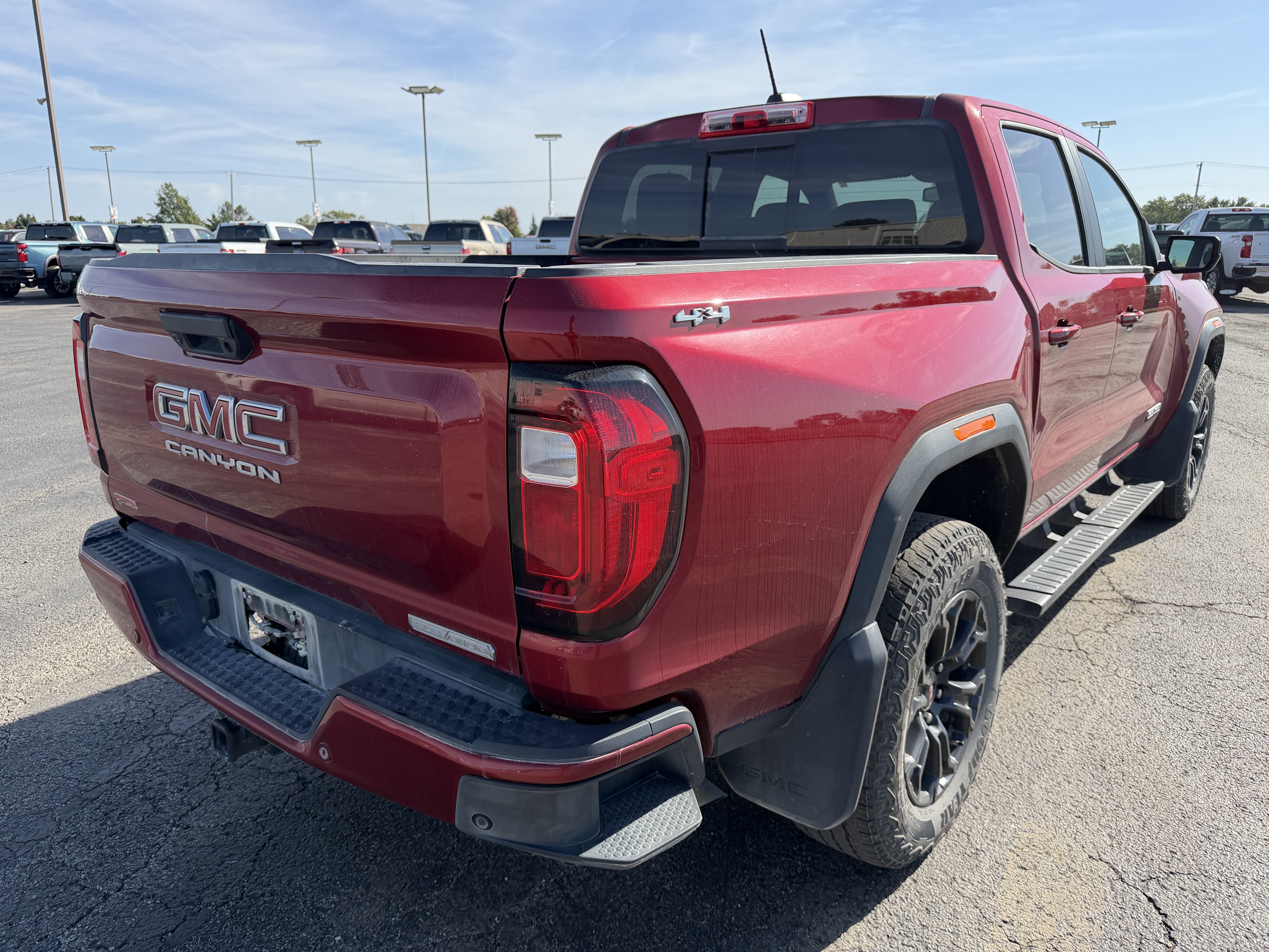 Used 2024 GMC Canyon Elevation w/ Elevation Premium Package AWD/4WD image 4