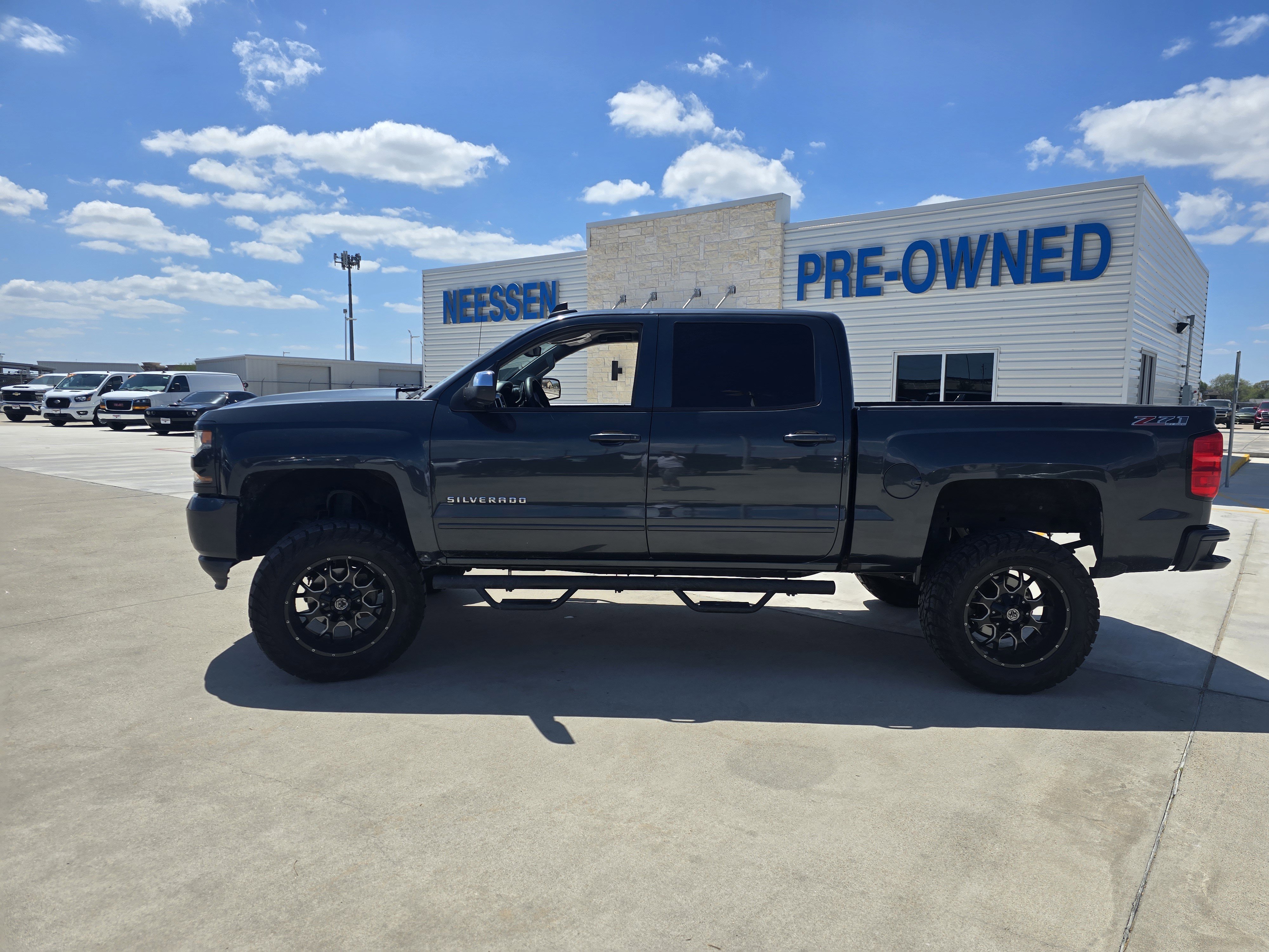 Used 2017 Chevrolet Silverado 1500 LT w/ All Star Edition image 6