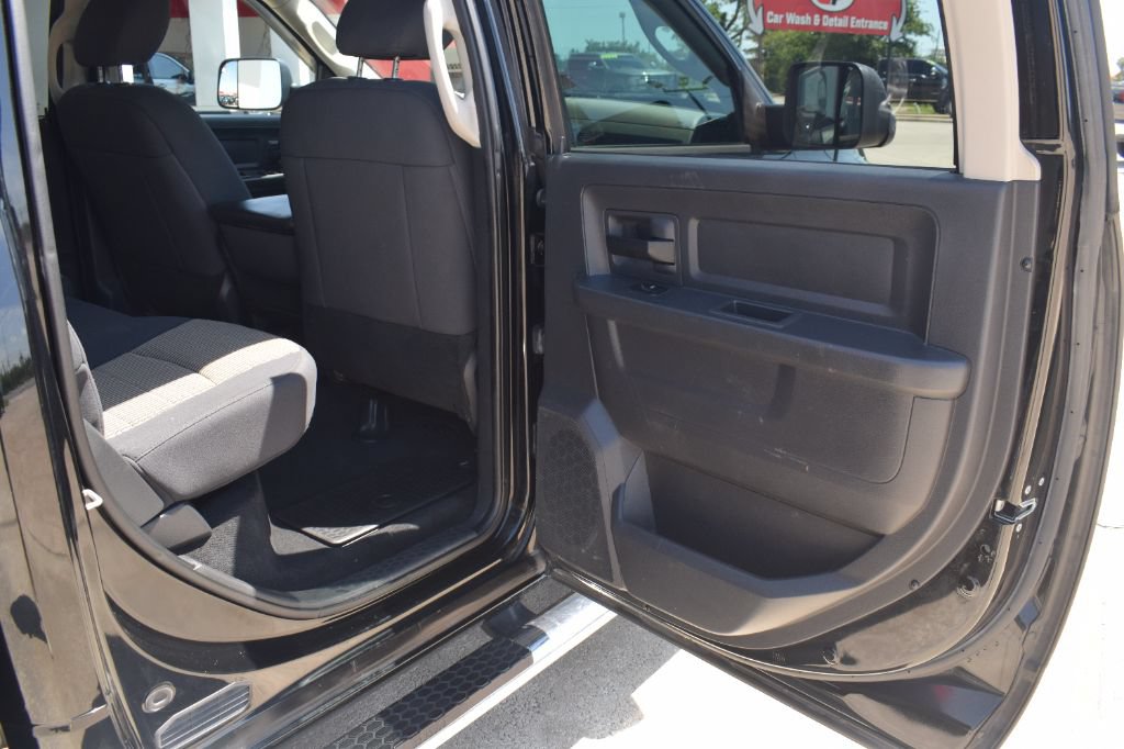 Used 2012 RAM 2500 ST w/ Chrome Appearance Group AWD/4WD image 13