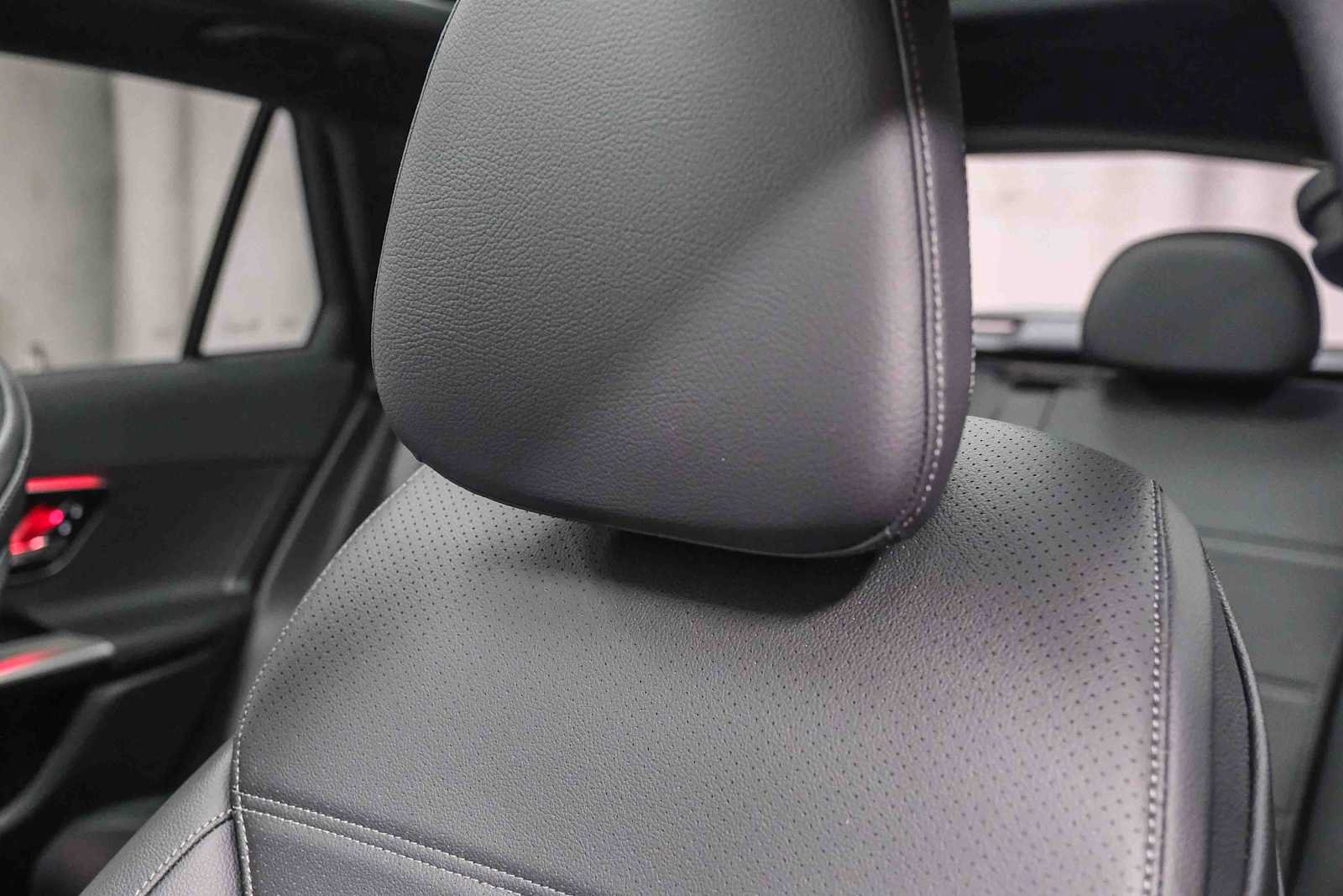 Certified 2026 Mercedes-Benz GLC 300 image 27