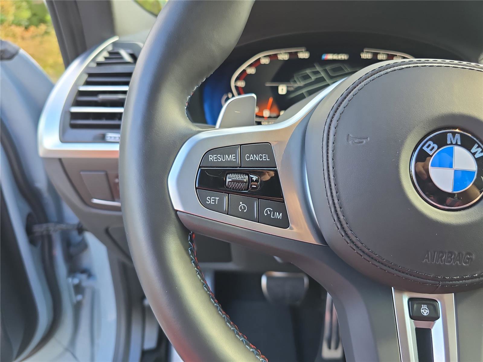 Used 2024 BMW X4 M40i image 34