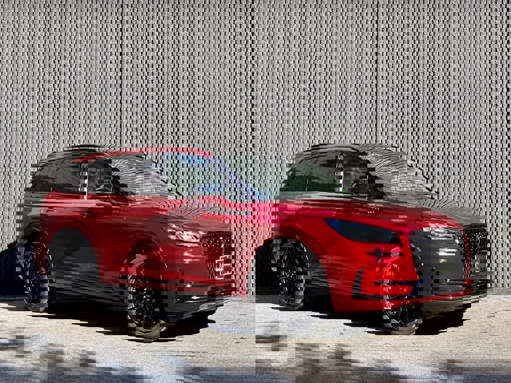 New 2026 Lincoln Corsair Premiere image 7