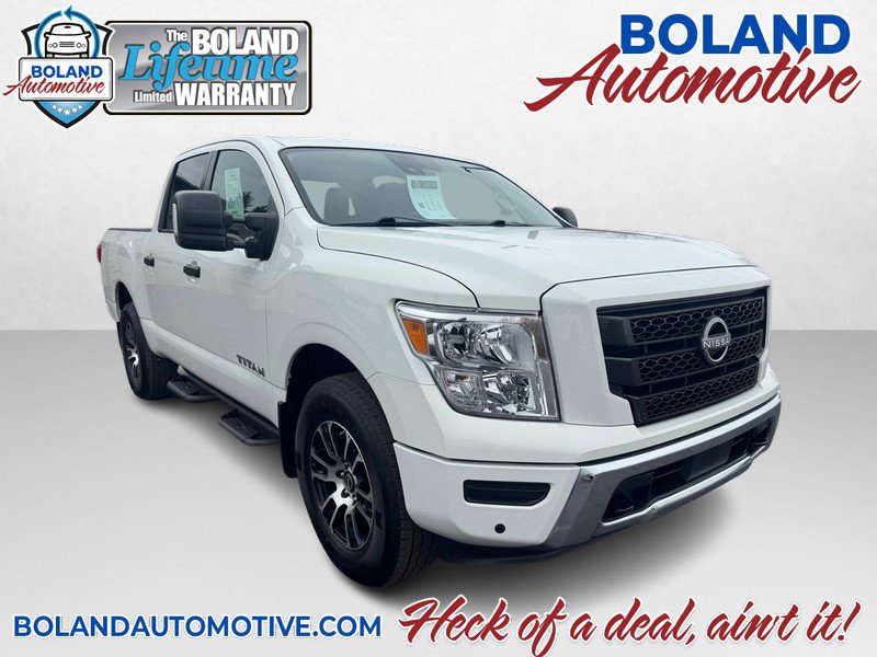 Used 2024 Nissan Titan SV w/ SV Convenience Package image 1