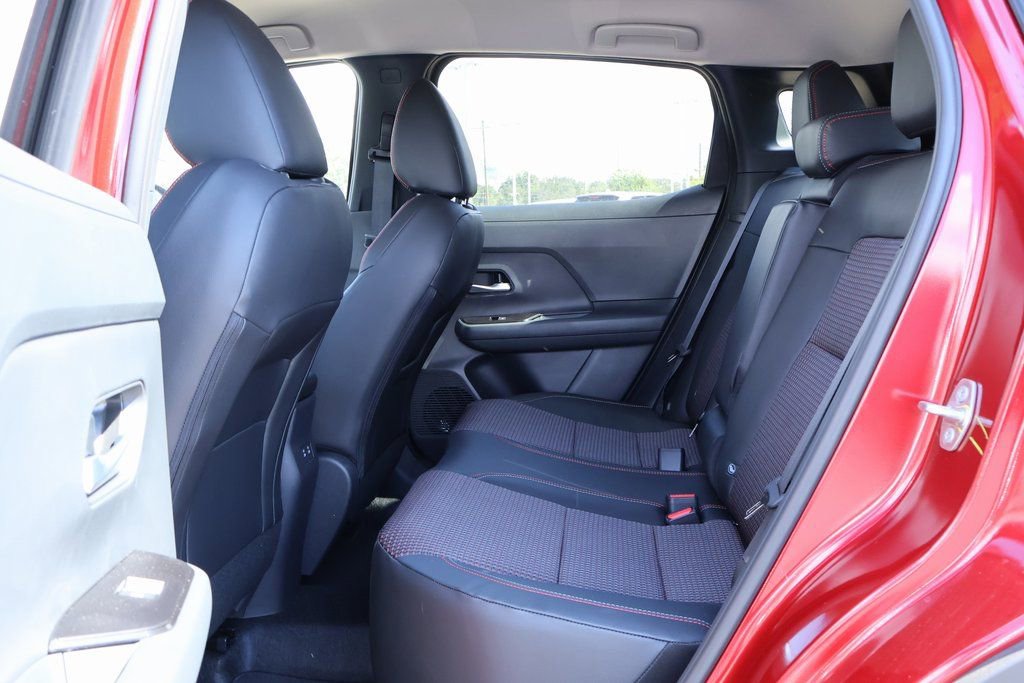 New 2026 Nissan Kicks SR image 8