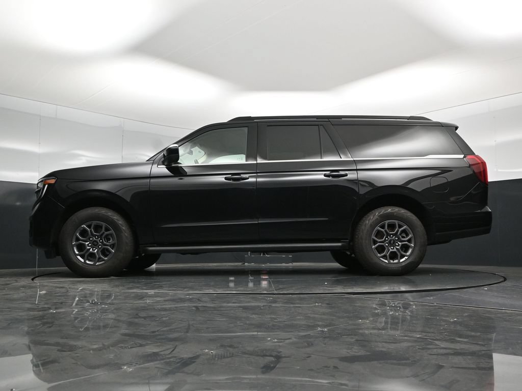 Used 2025 Ford Expedition Max Active AWD/4WD image 58