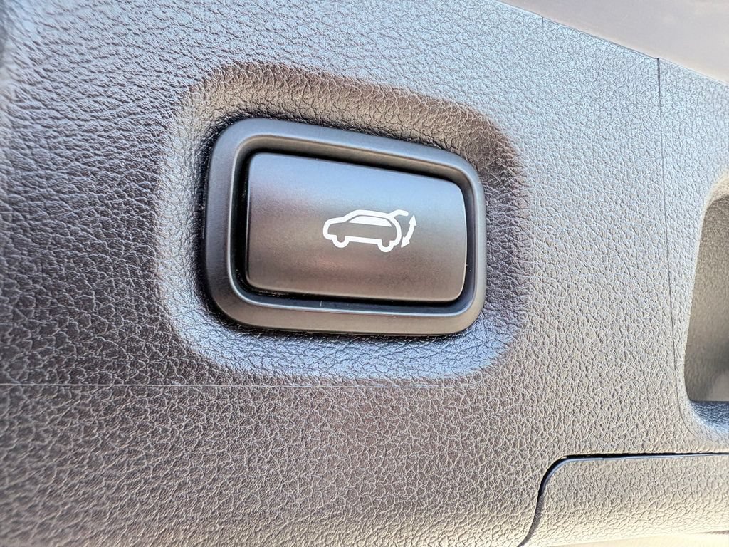 Used 2021 Hyundai Santa Fe Calligraphy AWD/4WD image 24