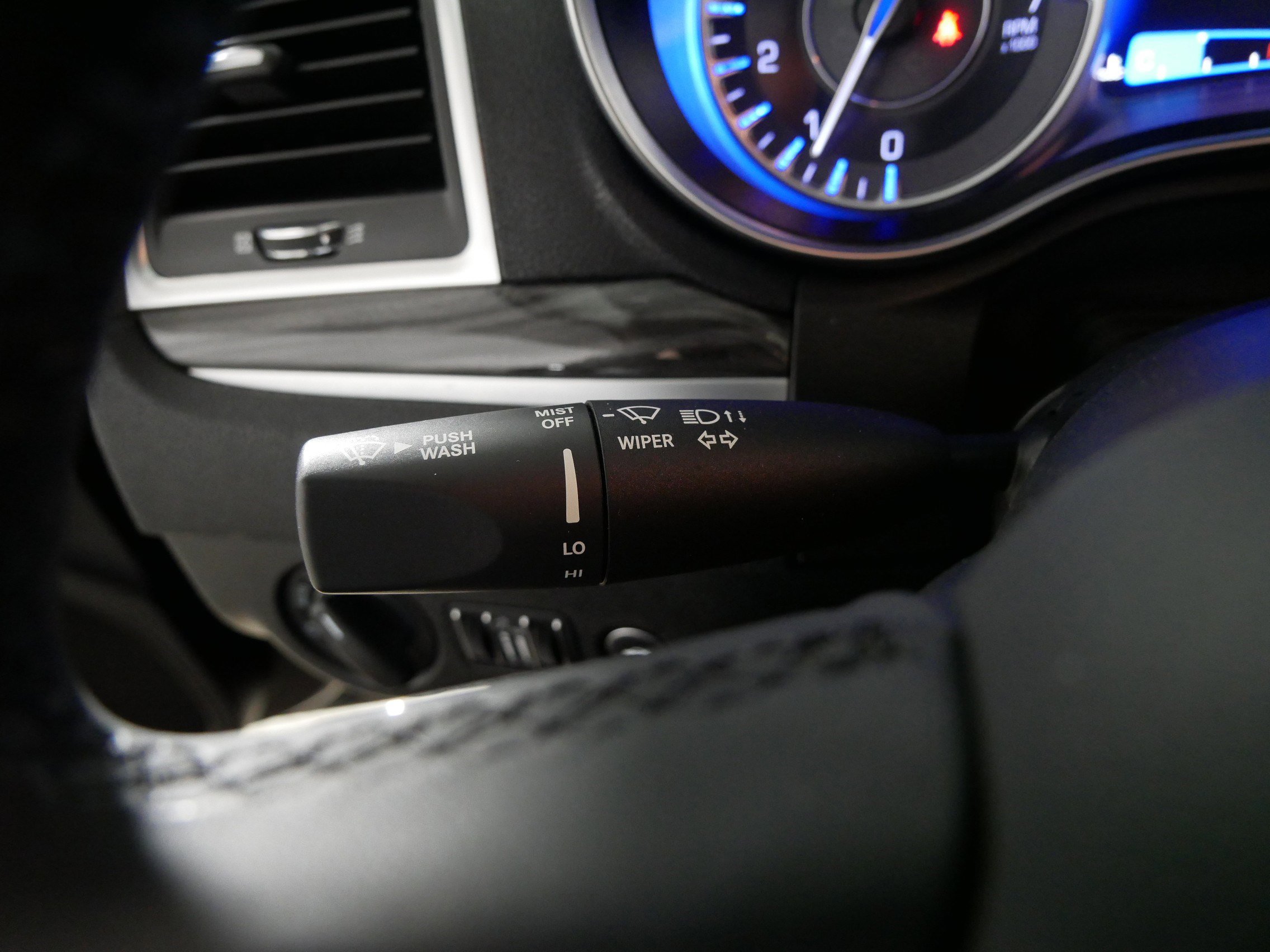 Used 2022 Chrysler 300 Touring image 30