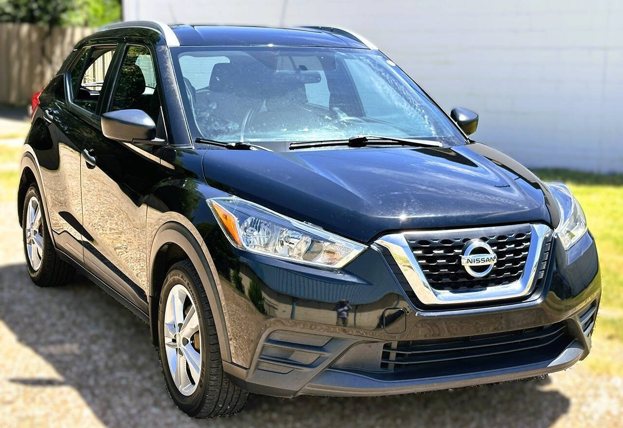 Used 2019 Nissan Kicks S FWD image 4