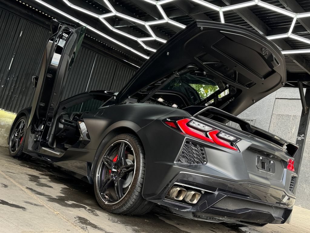 Used 2021 Chevrolet Corvette Stingray Premium Cpe w/ Z51 Performance Package RWD image 34