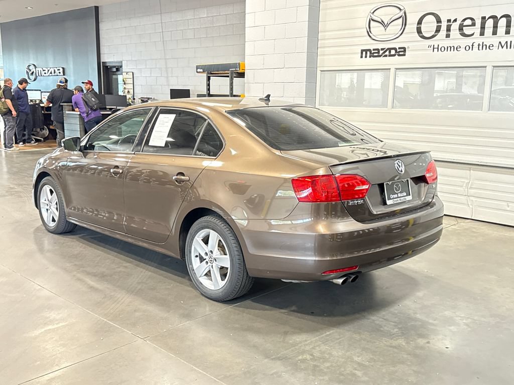 Used 2012 Volkswagen Jetta TDI FWD image 21
