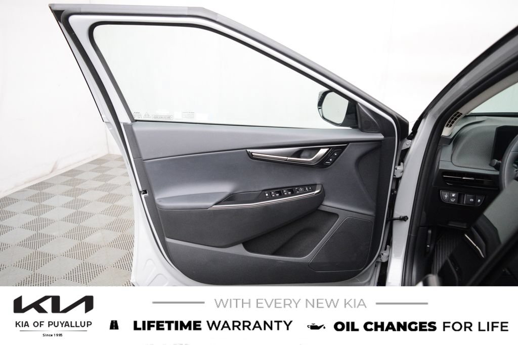 New 2026 Kia EV6 Wind AWD/4WD image 9