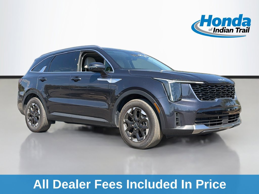 Used 2025 Kia Sorento S w/ Panoramic Sunroof Package