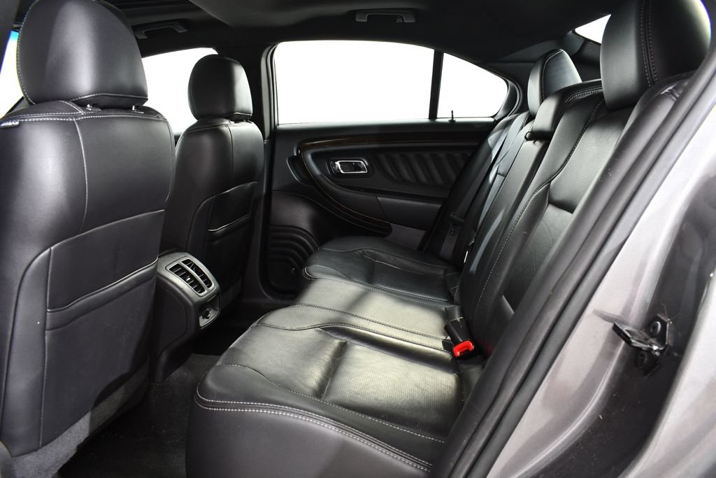 Used 2013 Ford Taurus Limited FWD image 16