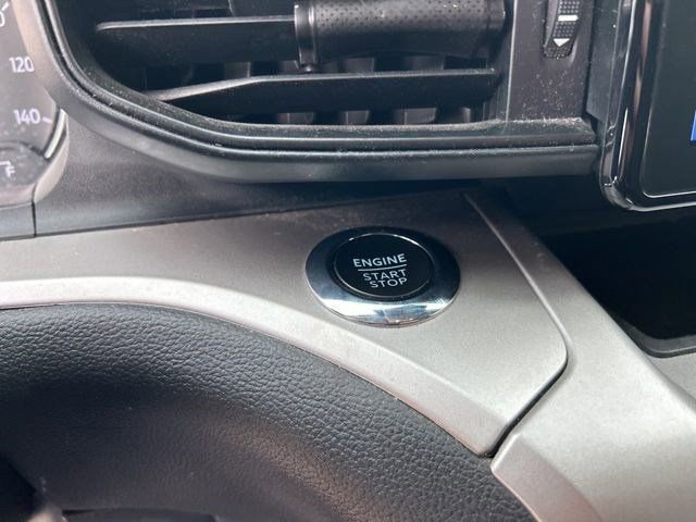 Used 2022 Ford Explorer XLT image 20