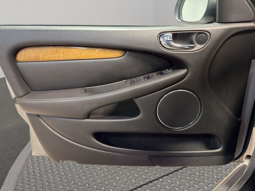 Used 2004 Jaguar X-TYPE 3.0 image 16