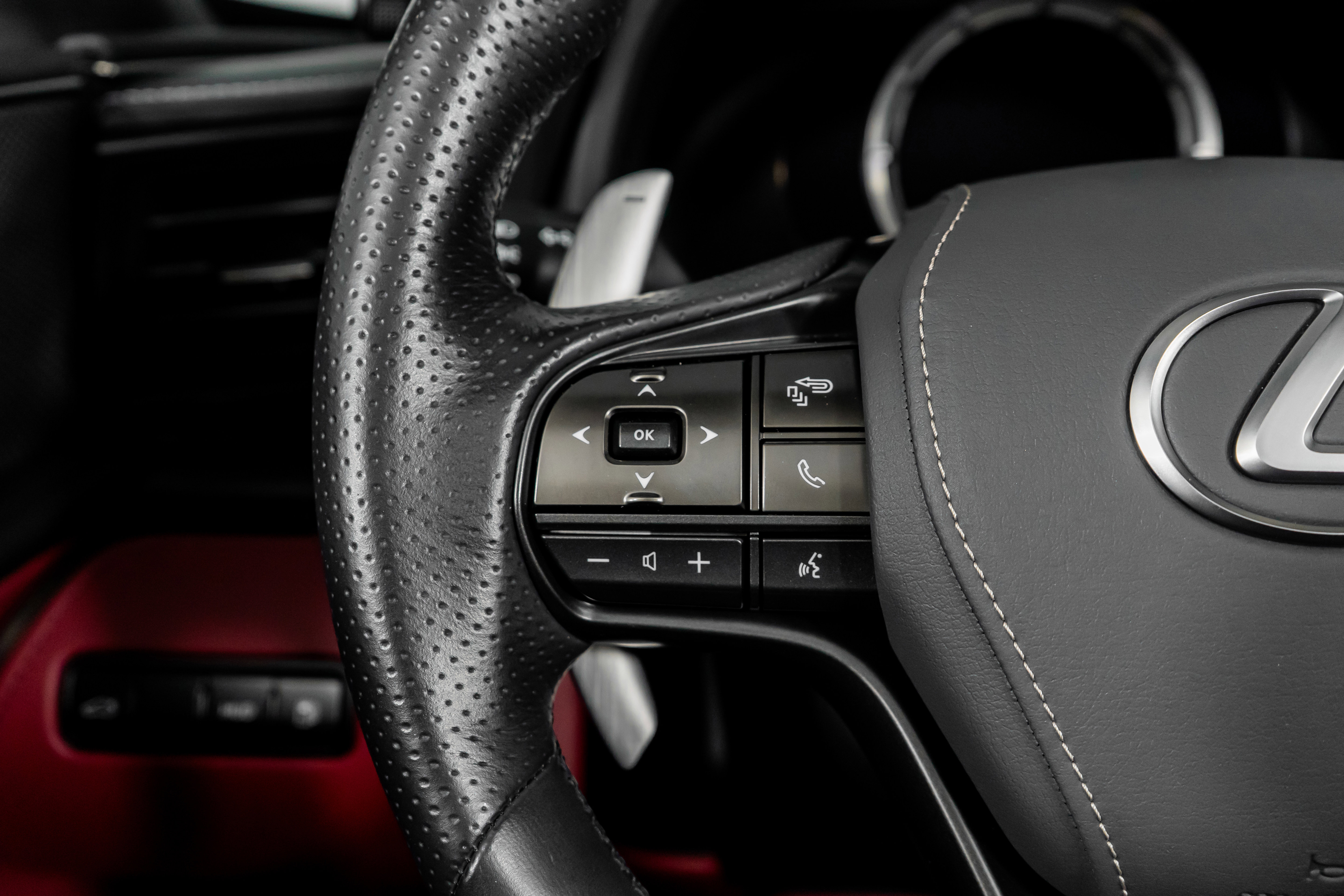 Used 2024 Lexus LC 500 Convertible image 41