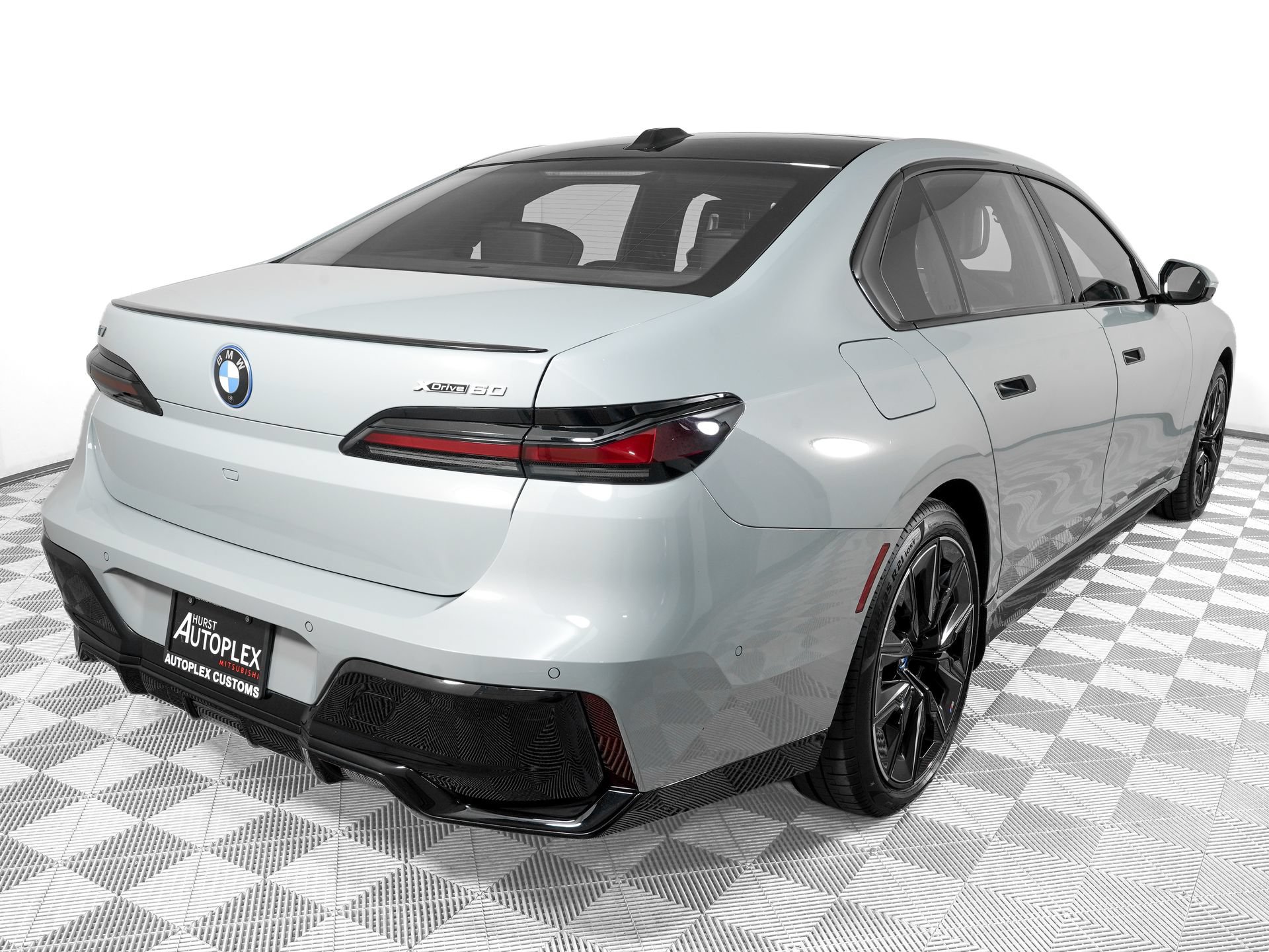 Used 2023 BMW i7 xDrive60 AWD/4WD image 5