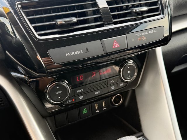 Used 2024 Mitsubishi Eclipse Cross LE AWD/4WD image 22