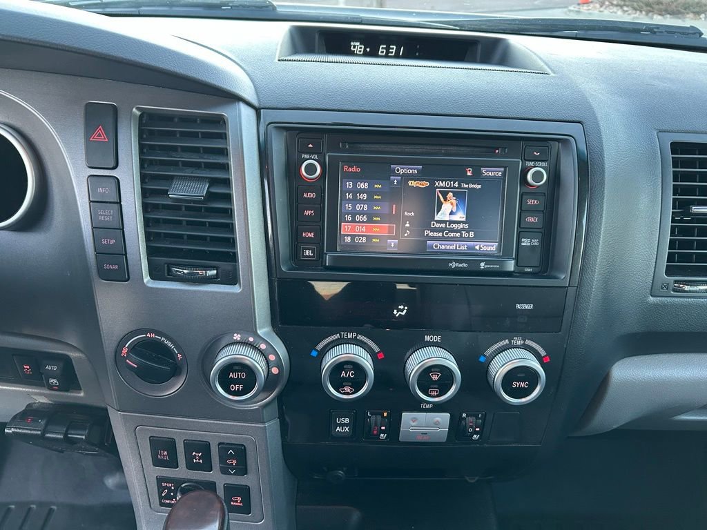 Used 2015 Toyota Sequoia Platinum image 20