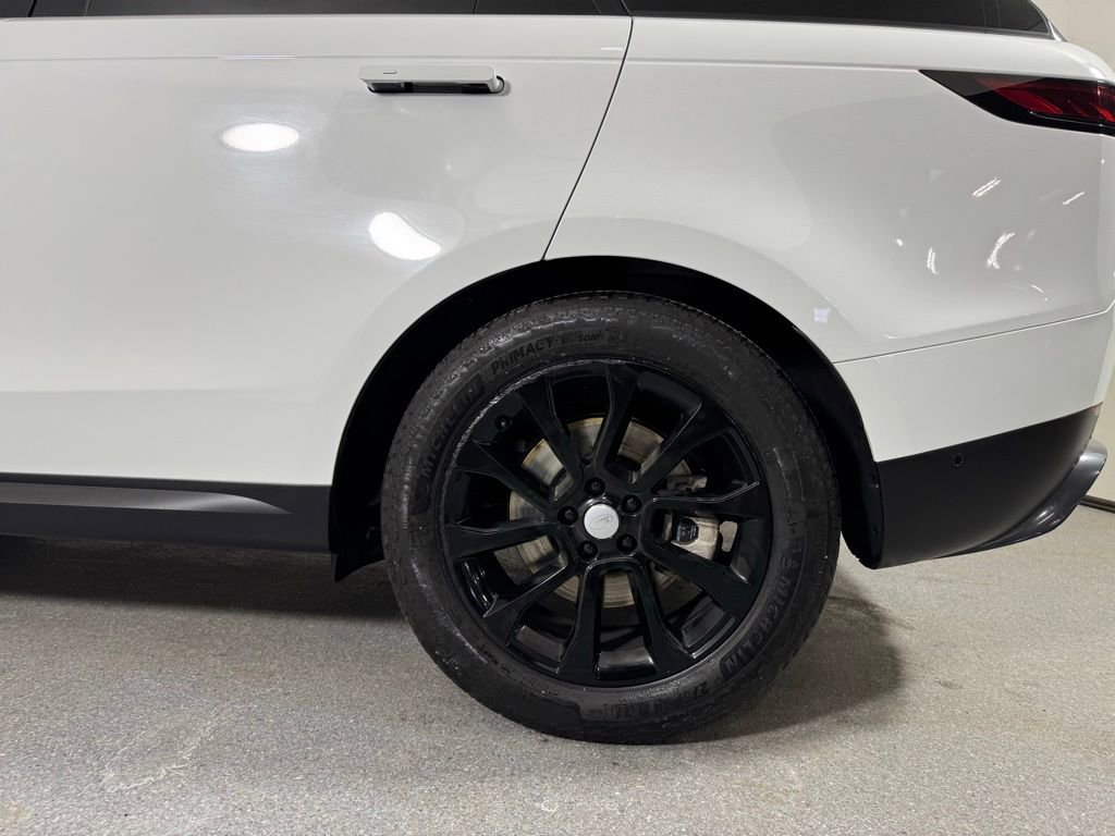 Used 2024 Land Rover Range Rover Sport SE AWD/4WD image 35