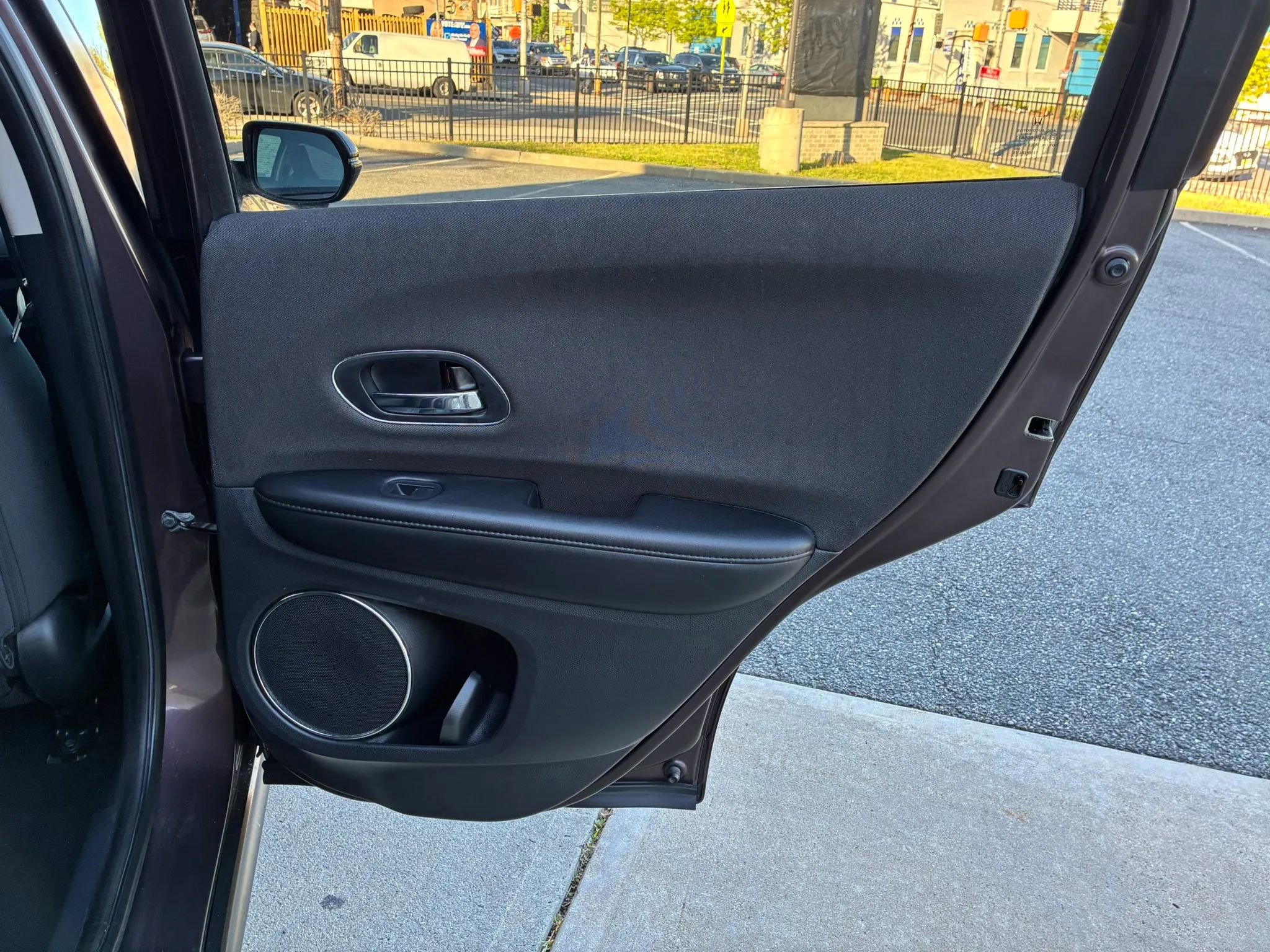 Used 2020 Honda HR-V EX image 16