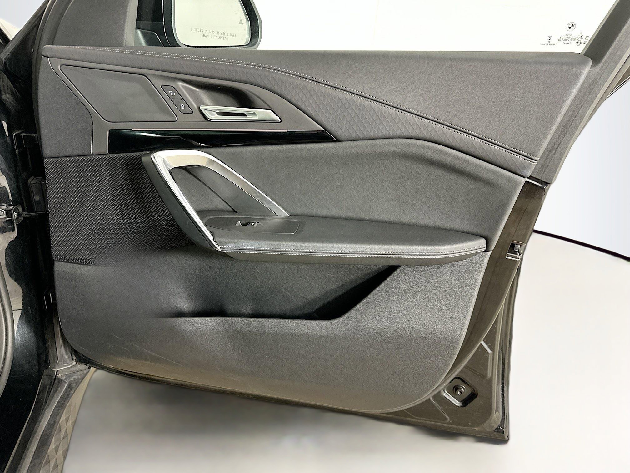 Used 2025 BMW X2 xDrive28i image 32