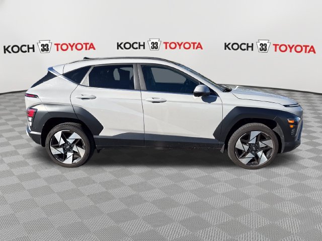 Used 2025 Hyundai Kona Limited AWD/4WD image 9