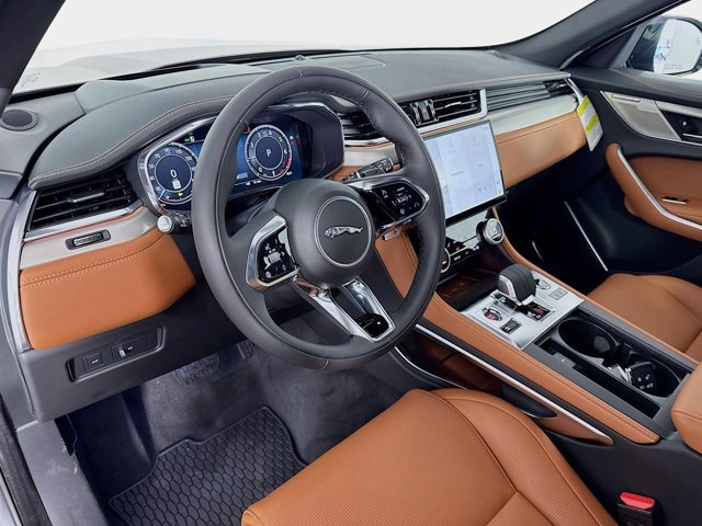 Used 2026 Jaguar F-PACE R-Dynamic S AWD/4WD image 9