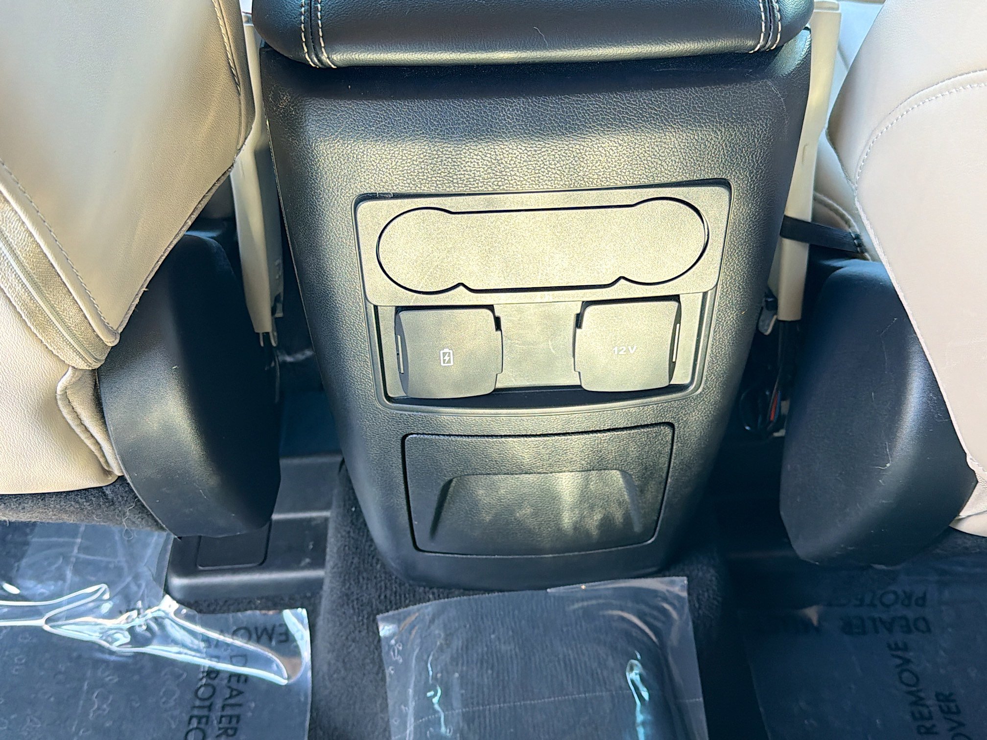 Used 2022 Ford Explorer XLT w/ Equipment Group 202A image 20