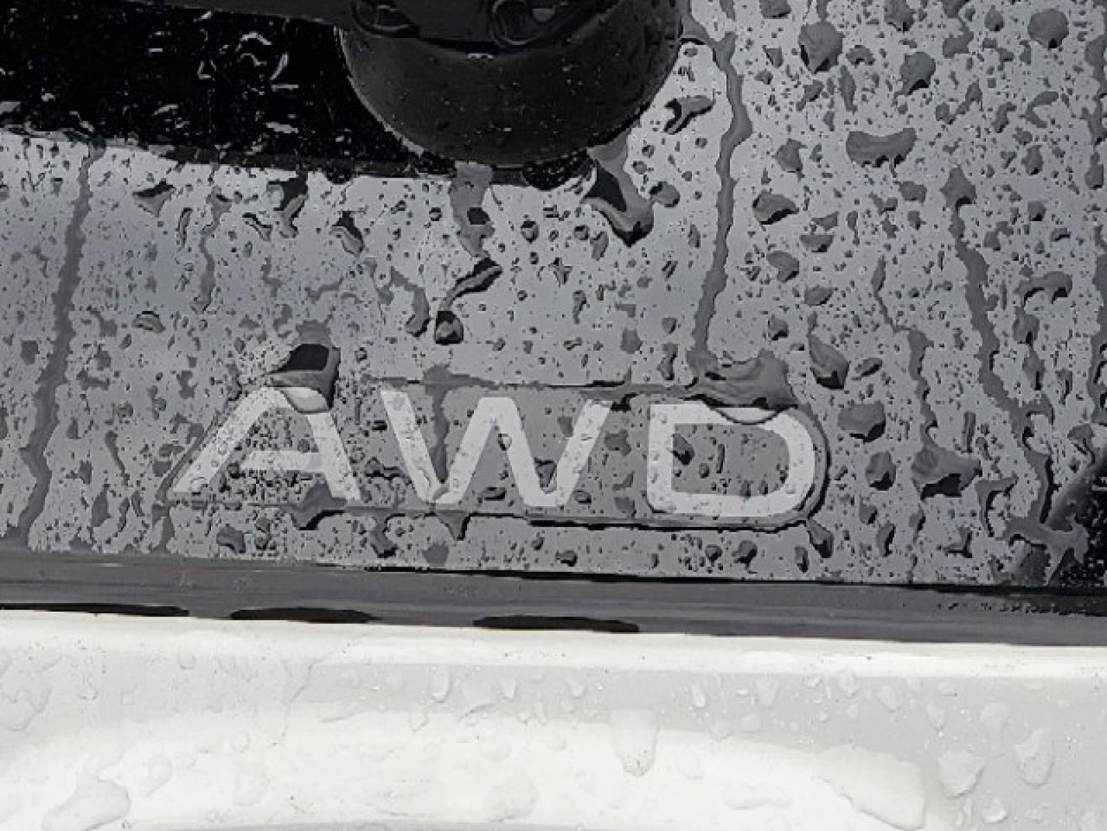 Used 2023 Honda CR-V EX-L image 2