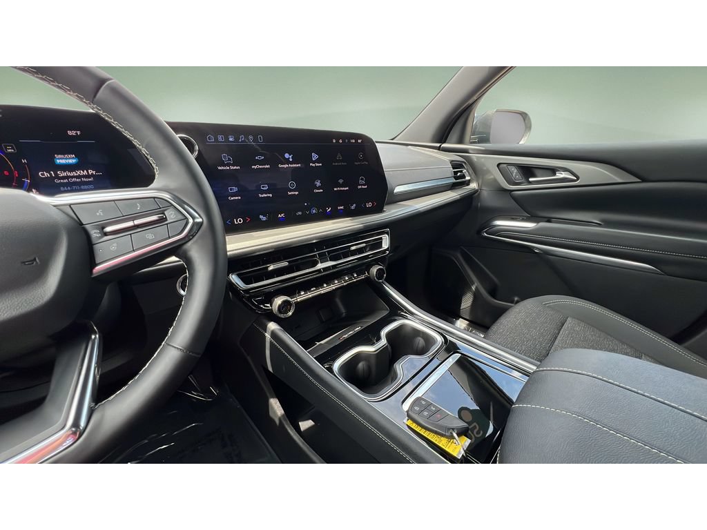 Used 2024 Chevrolet Traverse LT w/ Trailering Package AWD/4WD image 20