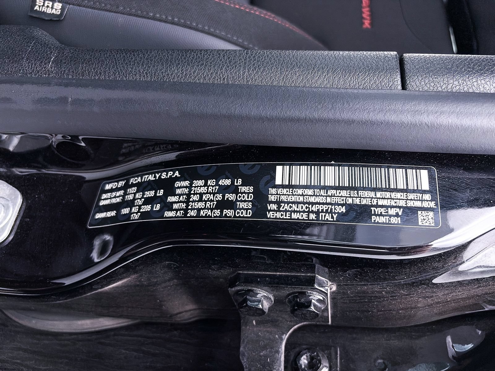 Used 2023 Jeep Renegade Trailhawk AWD/4WD image 35
