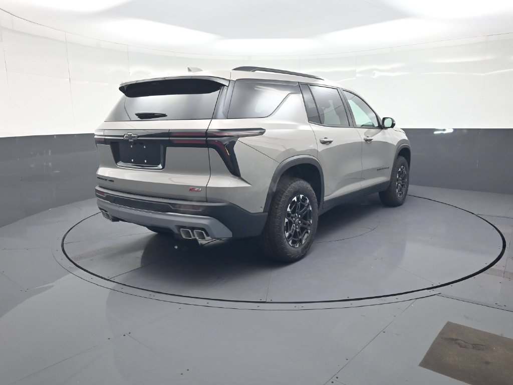 New 2027 Chevrolet Traverse Z71 w/ Enhanced Driving Package AWD/4WD image 3