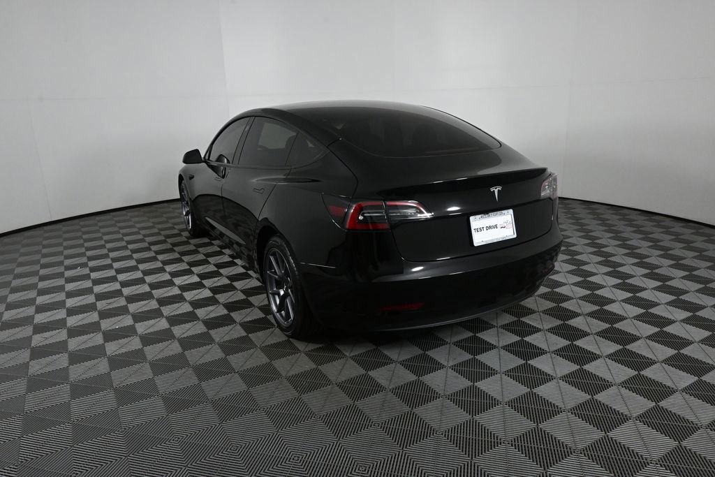 Used 2023 Tesla Model 3 Standard Range RWD image 4