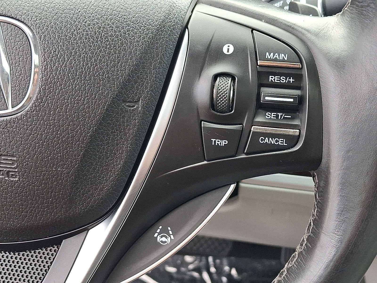 Used 2016 Acura TLX w/ Technology Package FWD image 23