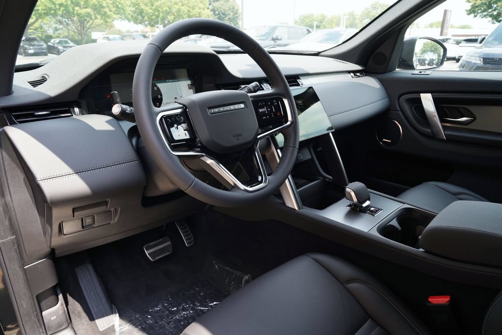 New 2026 Land Rover Discovery Sport Landmark AWD/4WD image 14