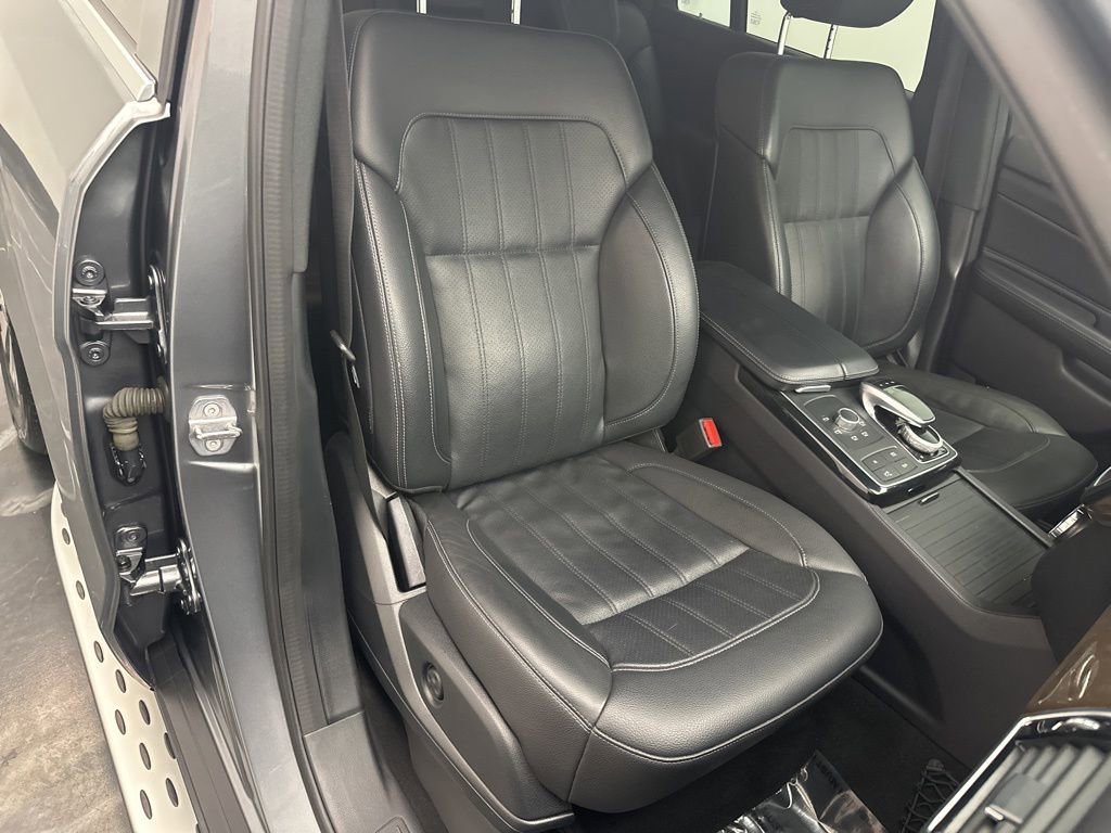 Used 2019 Mercedes-Benz GLS 450 4MATIC image 9