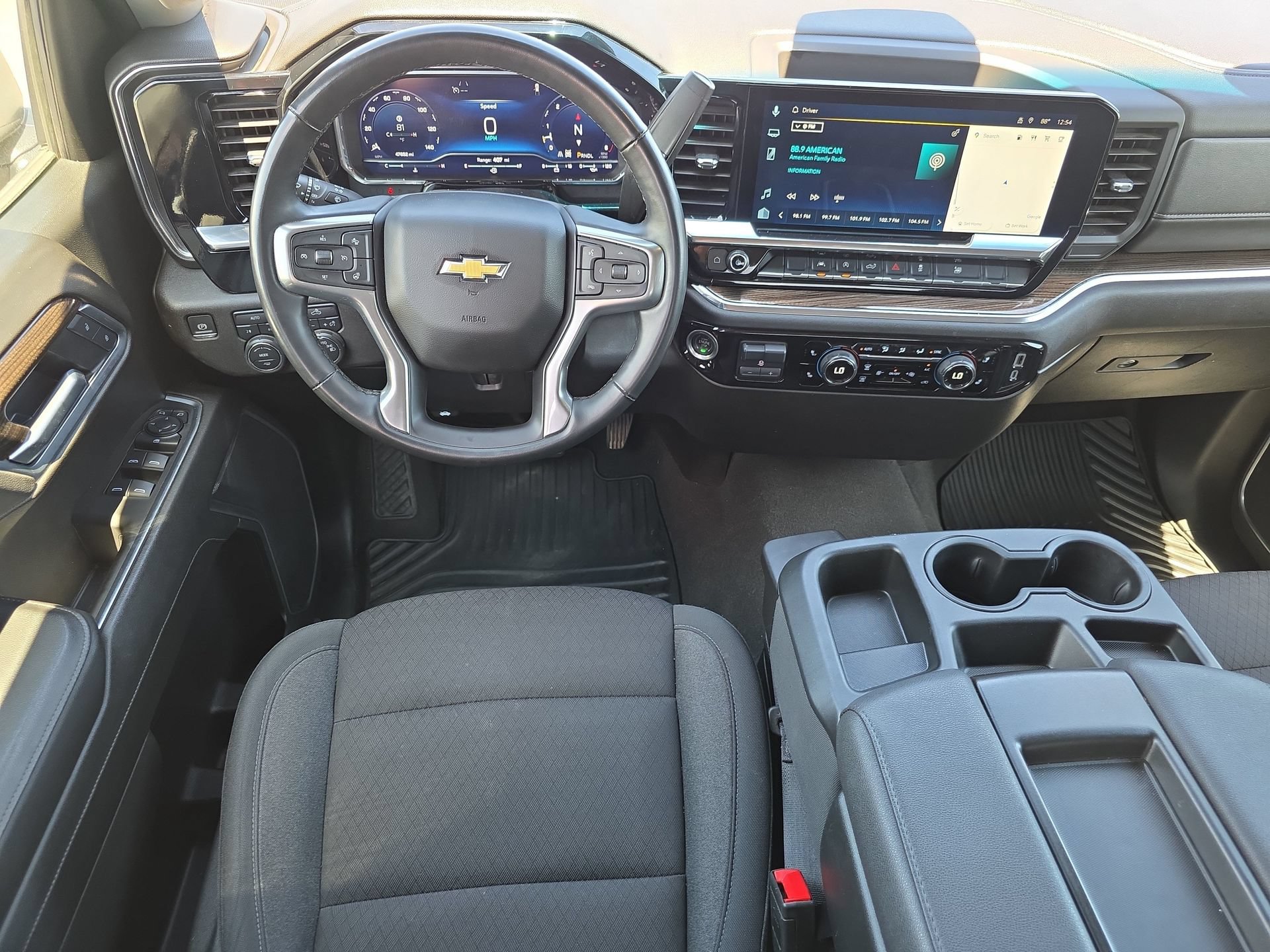 Used 2025 Chevrolet Silverado 1500 LT AWD/4WD image 12