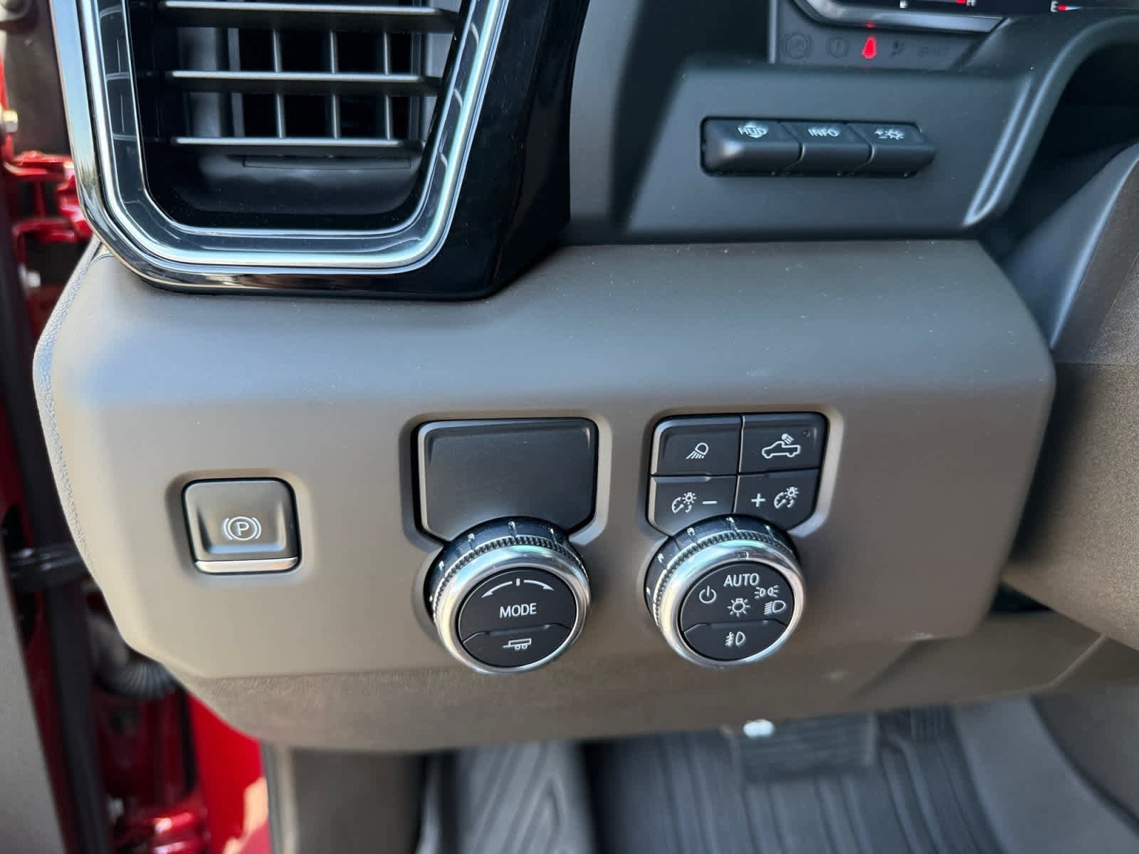 Used 2023 GMC Sierra 1500 Denali w/ Denali Reserve Package image 26