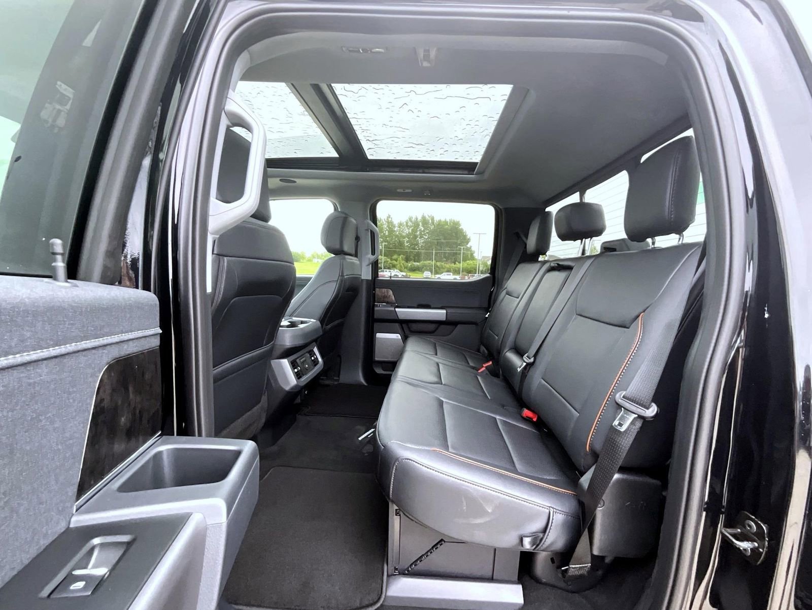 New 2025 Ford F250 Lariat w/ Lariat Ultimate Package image 11