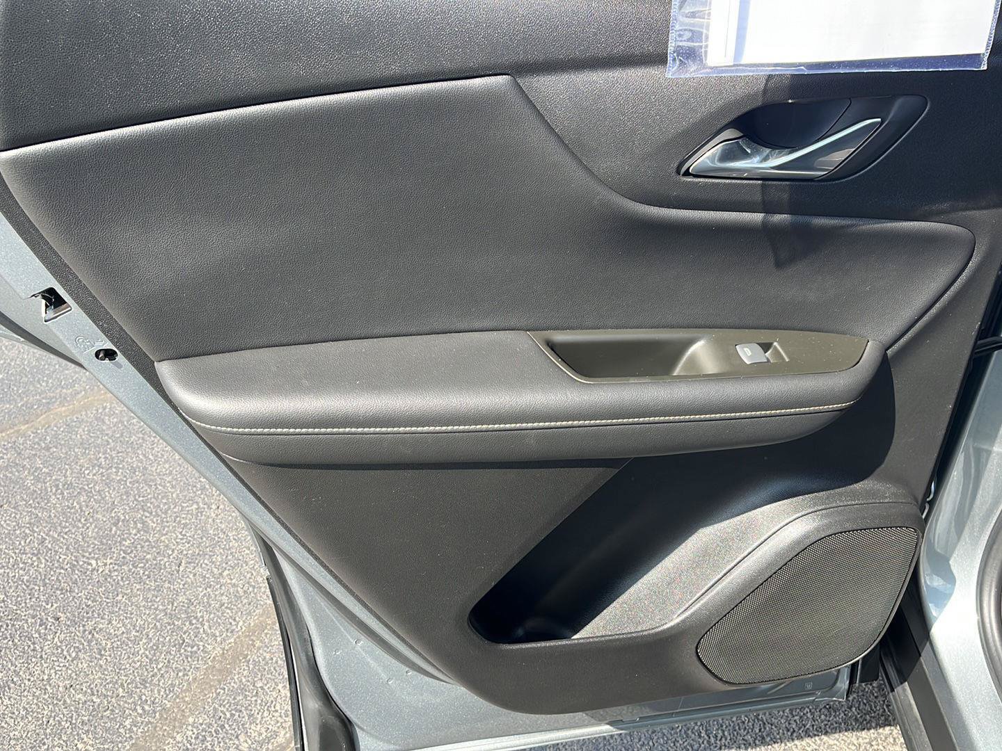 Used 2025 Chevrolet Blazer LT FWD image 20